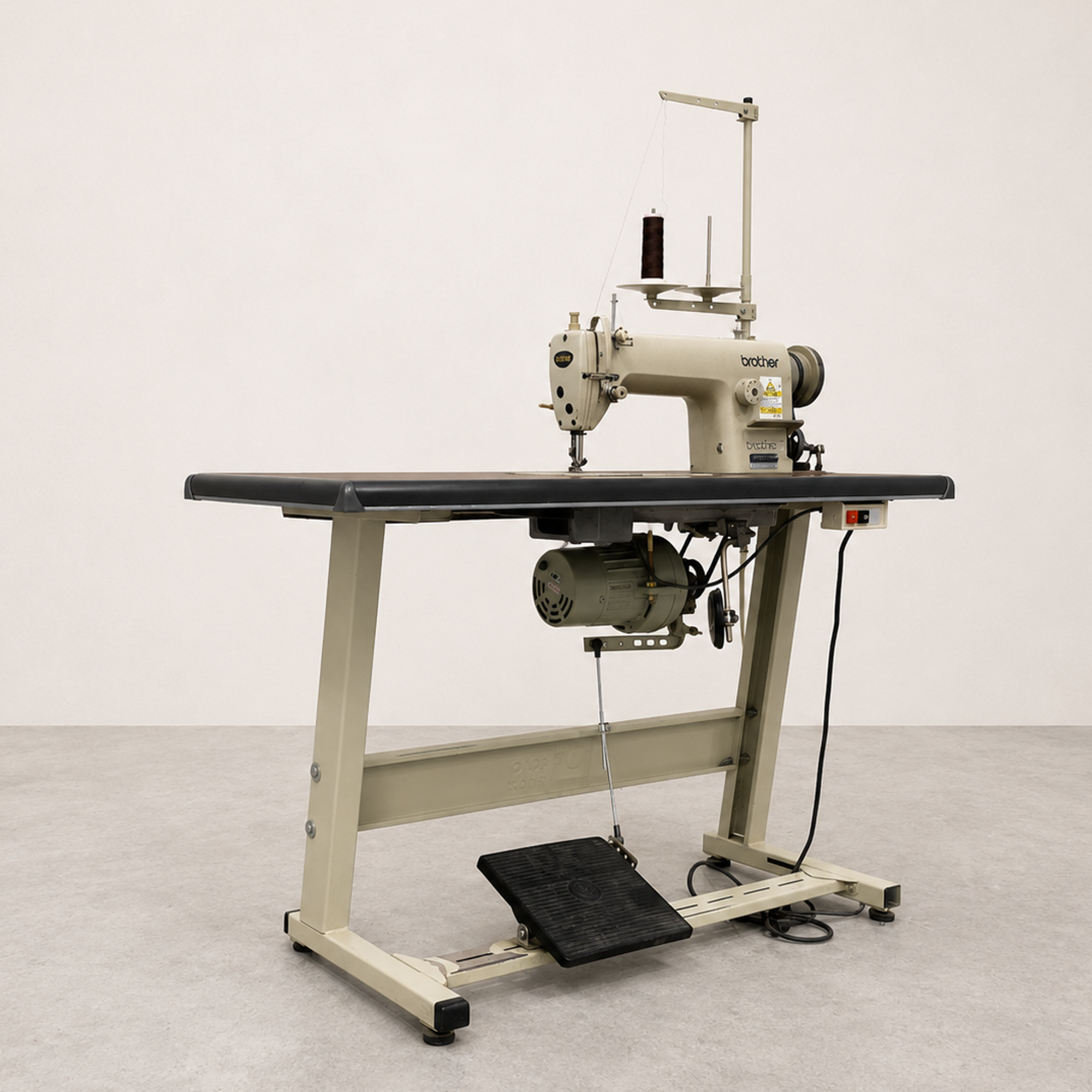 Máquina coser Recta Industrial | Brother S-7550A-5 (usada)